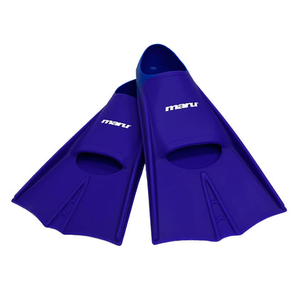 Pair of blue diving fins with 'Maru' branding on a white background